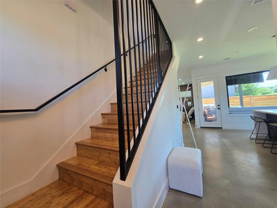 5301 Grover Ave — photo 2