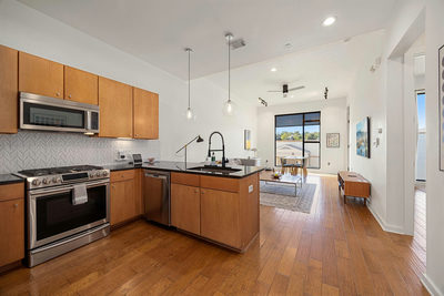 2525 S Lamar Blvd #206 — photo 4