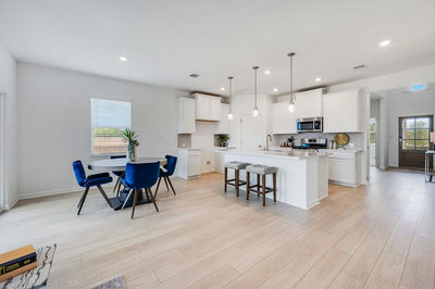 207 Crumpton Way — photo 3
