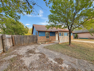 900 Lee Ln — photo 3