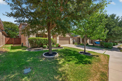 3813 Campfire Dr — photo 2
