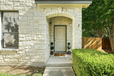 1660 Bayland St — photo 4