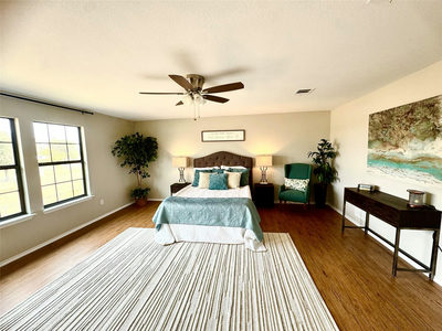 1660 Bayland St — photo 3