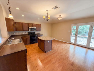 507 Decker Dr — photo 2