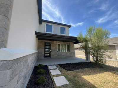 403 Summit Ridge Dr N — photo 2