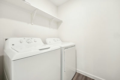 607 Lagoon Dr — photo 5