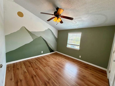11004 Elm St — photo 5