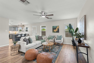 724 Lavaca Loop — photo 3