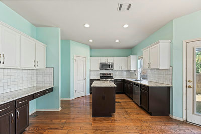 3718 Eagles Nest St — photo 3