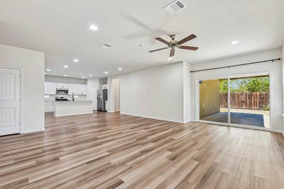 4413 Lobo Landing Ln — photo 4