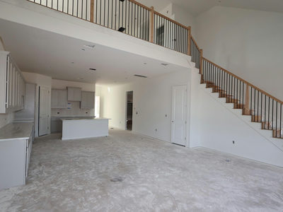 912 Purmela St — photo 2