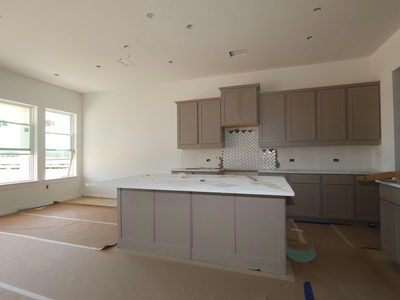 335 Champ Ave — photo 2