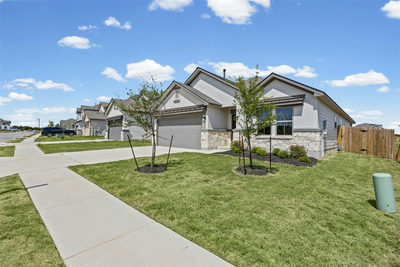 134 Arena Dr — photo 2