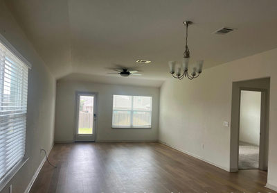216 Frederick Dr — photo 3