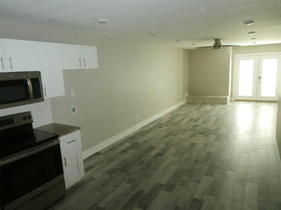909 REINLI St #133 — photo 5