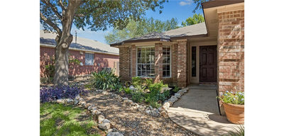 4316 Companeros Way — photo 2