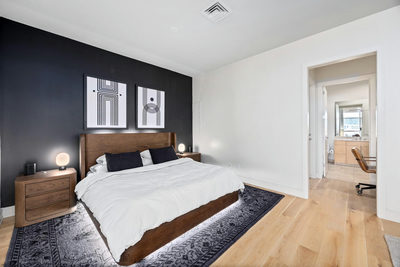 555 E 5th St #521 — photo 4