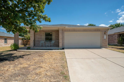 204 Katherine Way — photo 2