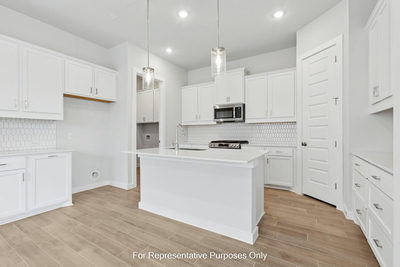 824 Corvallis Dr — photo 3