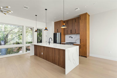 100 W Odell St #2 — photo 3