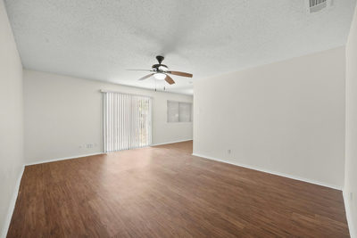 4405 Dovehill Dr — photo 4