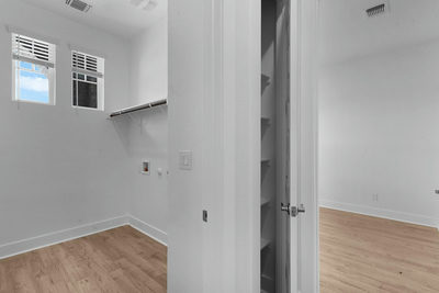 215 Slater Ct — photo 4