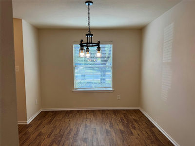 200 Meadow Park Dr — photo 3