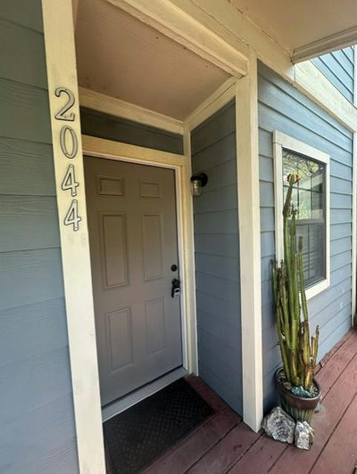 2215 Post Rd #2044 — photo 2