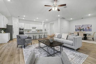 421 Abruzzi St — photo 4