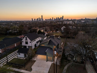 1610 Harvey None #A — photo 2