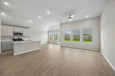 103 Melrose St — photo 4