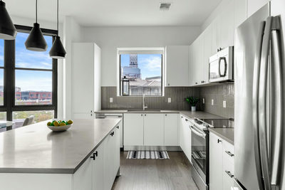 800 Embassy Dr #337 — photo 2