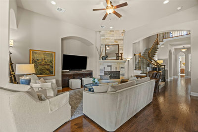 410 Indianwood Dr — photo 5