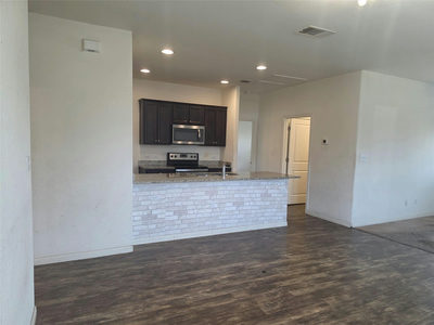 13801 Mark Christopher Way — photo 3