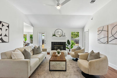 3608 DENEHOE Cv — photo 4