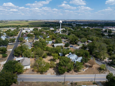 304 N FM 1660 — photo 3