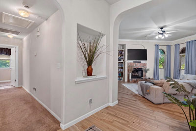 903 Ambrose Dr — photo 4