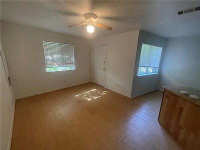 1648 Post Rd #4 — photo 2