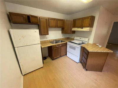 1648 Post Rd #4 — photo 4