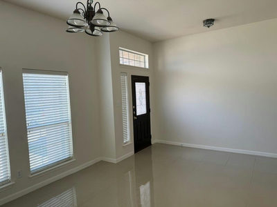1516 Tonia Loop — photo 2