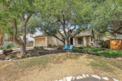 8302 Racine Trl — photo 2