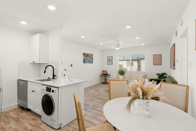 1200 E 52nd St #209 — photo 4