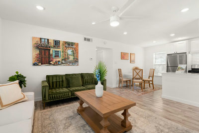 1200 E 52nd St #209 — photo 3