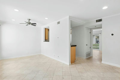 500 E Riverside Dr #114 — photo 3
