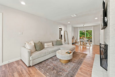 2802 Catalina Dr #B — photo 3