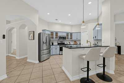 6610 Debcoe Dr — photo 2