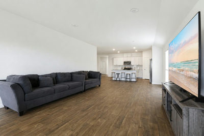 307 Abbey Ln — photo 4