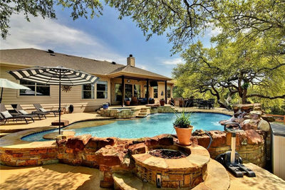 300 High Plains Dr — photo 2