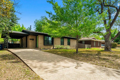 1808 Forest Hill Dr #A — photo 2