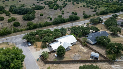 410 W Fm 243 — photo 2